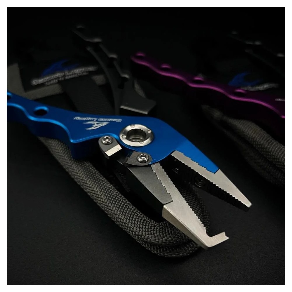 OFF-SHORE PLIERS OCEAN' S LEGACY